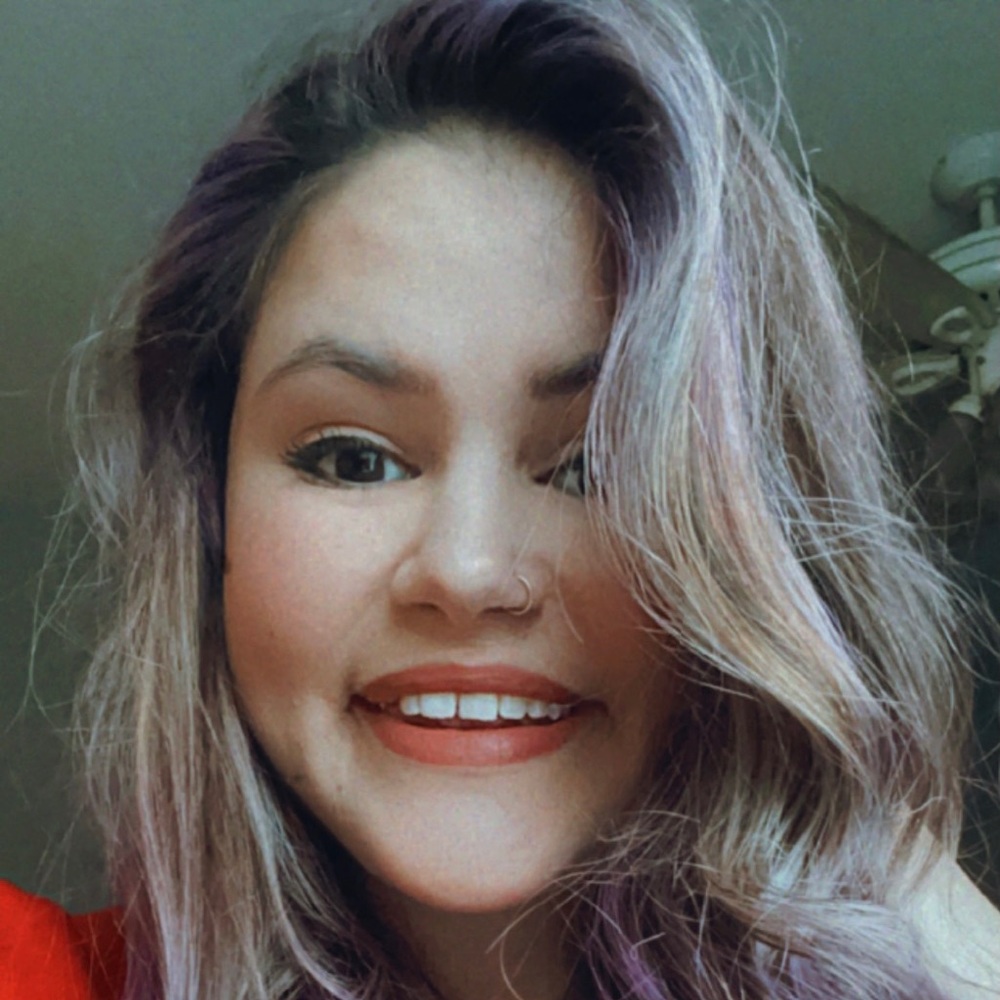 Meet your Posher, Kayla